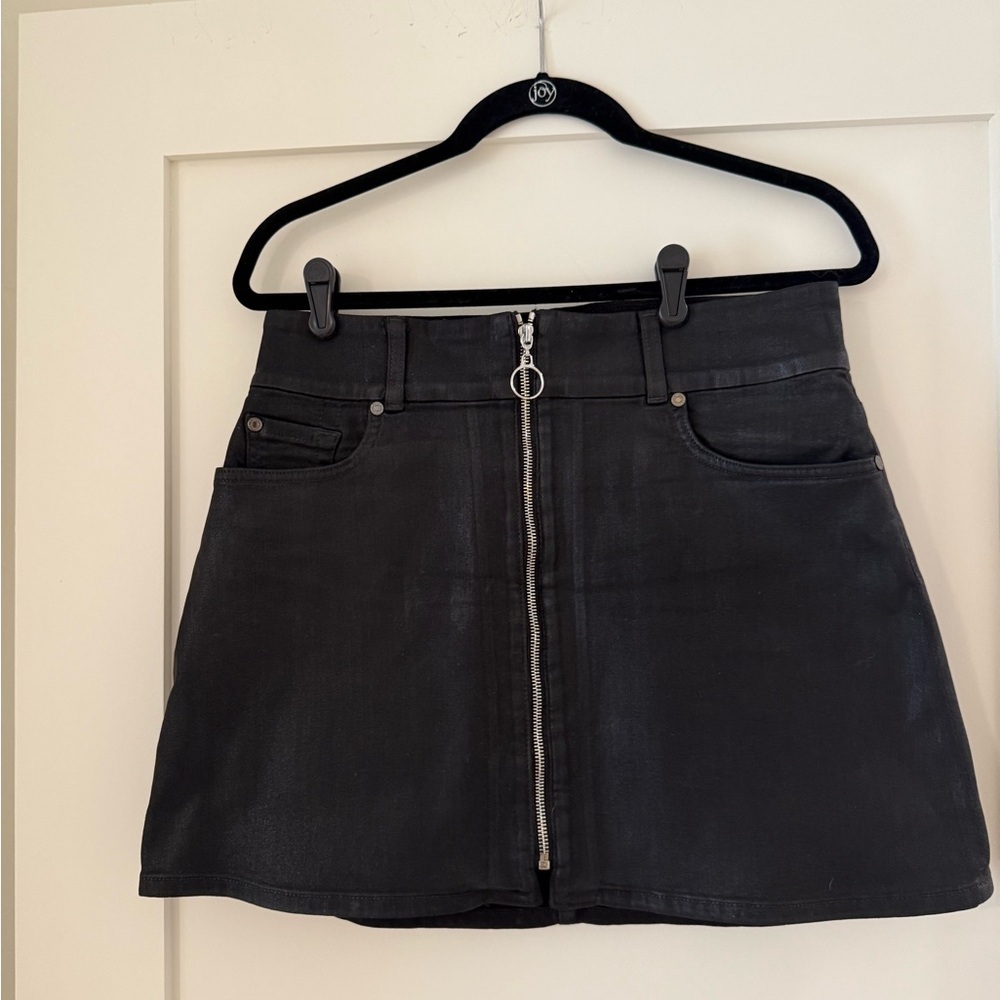 7 For All Mankind Black Coated Mini Skirt Sz 30